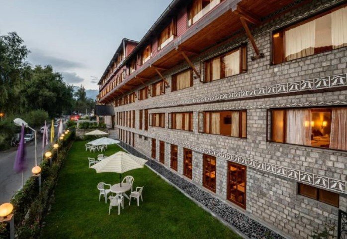 honeymoon inn manali